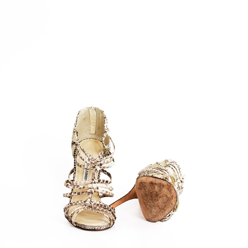 Sandalia-Manolo-Blahnik-Python-Cinza