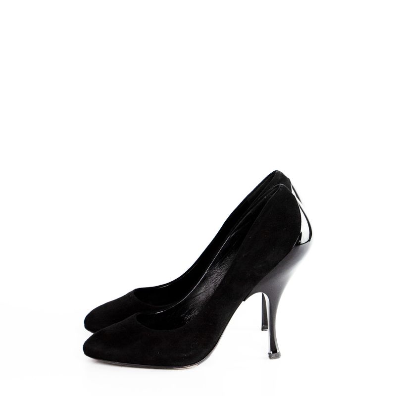 Pump-Miu-Miu-Camurca-Preto