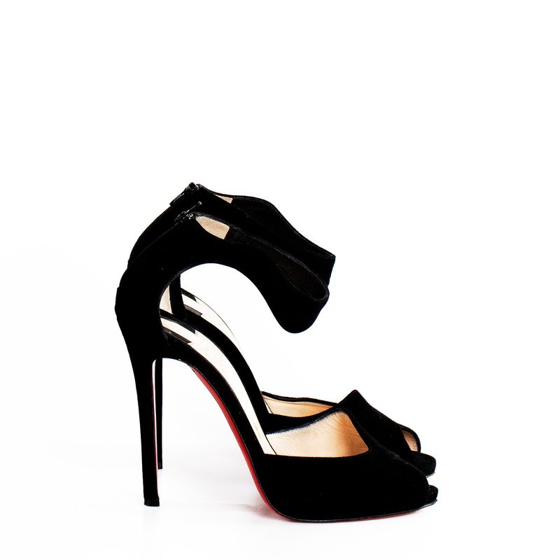 62298-Sapato-Christian-Louboutin-Camurca-Preto