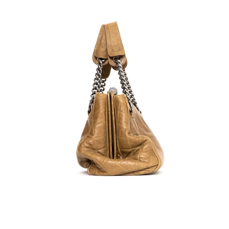 62446-Bolsa-Chanel-CC-Couro-Marrom-2