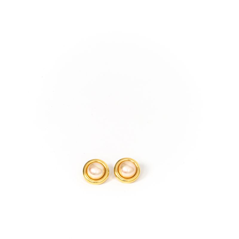 Brinco-de-Pressao-Christian-Dior-Perola-Redondo-Dourado