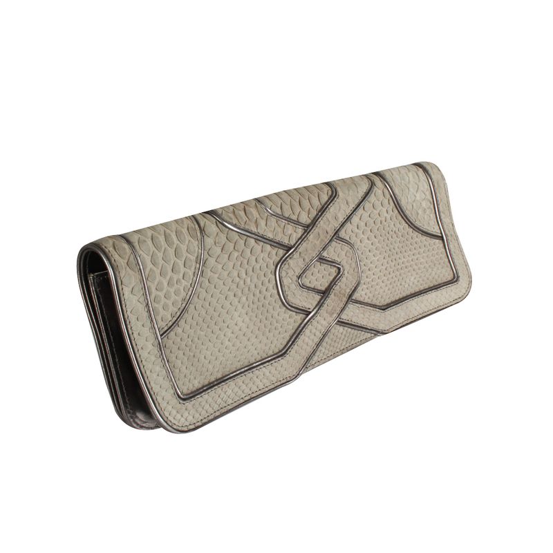 Clutch-K.-Fleming-Piton-Cinza