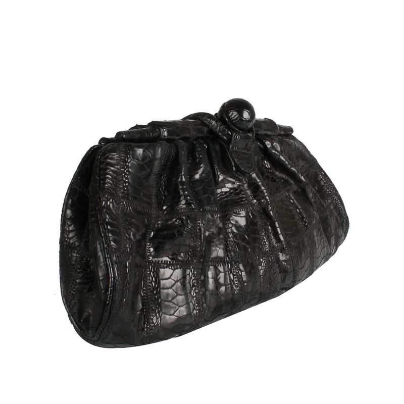 Clutch-Fransziska-Hubener-de-Piton-Preto