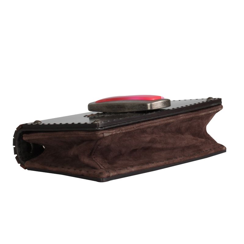 Clutch-Fendi-de-Couro-Preta