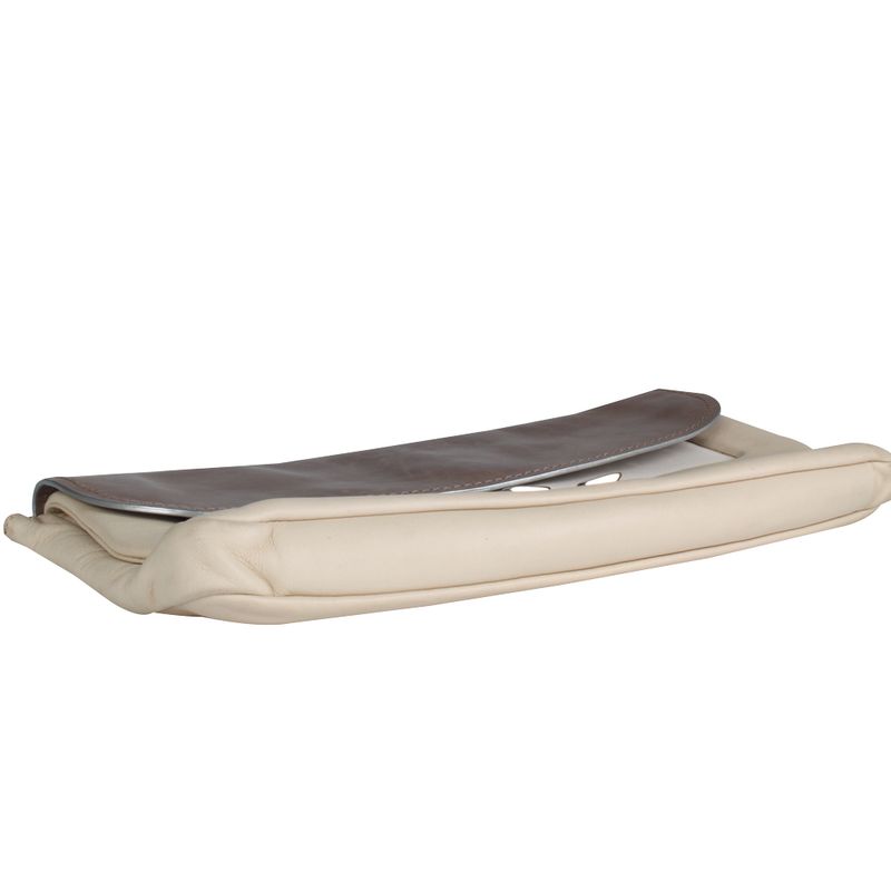 Clutch-Chloe-de-Couro-Offwhite-e-Cinza