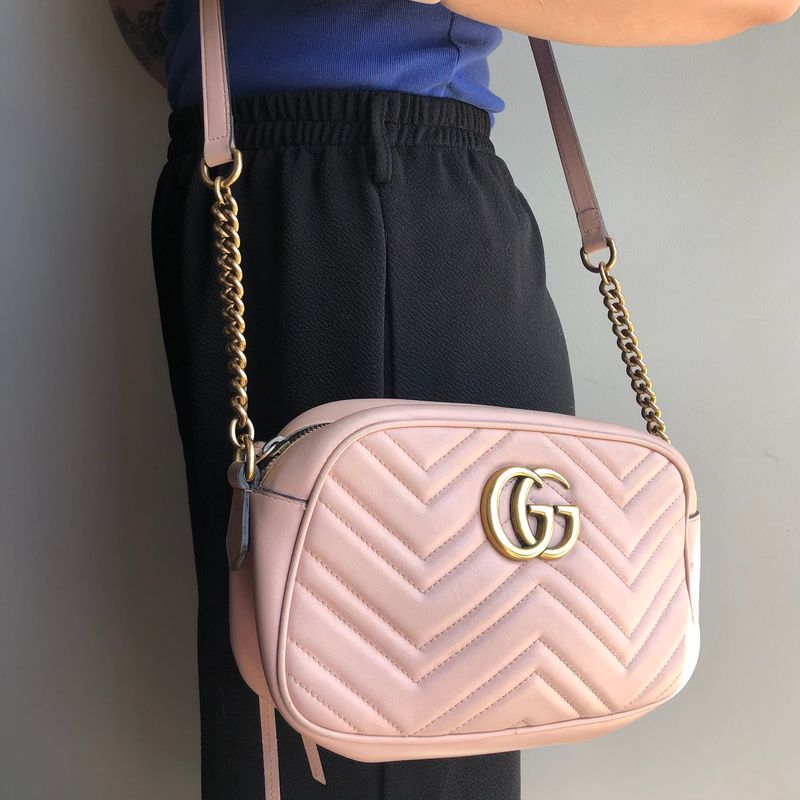 62490-Bolsa-Gucci-Marmont-Couro-Rosa-Milennial-verso