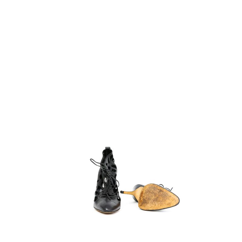 Sapato-Manolo-Blahnik-Couro-Preto