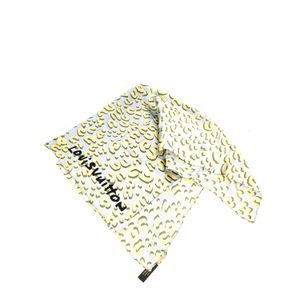 Lenço Louis Vuitton Seda Animal Print