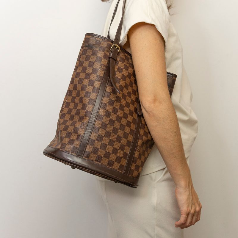 Bolsa-Louis-Vuitton-Bucket-Damier-Ebene