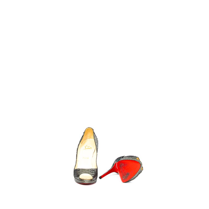 62510-Peep-Toe-Christian-Louboutin-Python-Chumbo