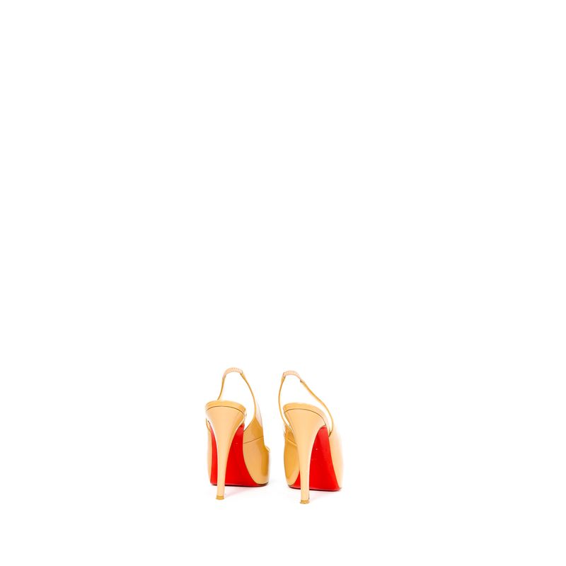 62518-Peep-Toe-Christian-Louboutin-Verniz-Bege