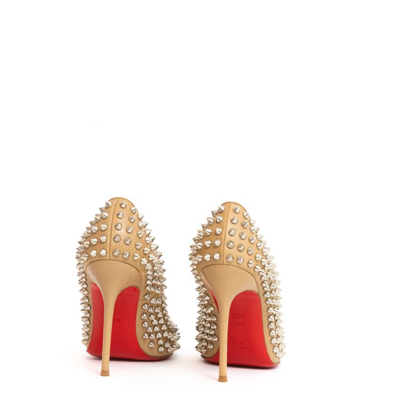 62542-Pump-Christian-Louboutin-Bege-Spikes