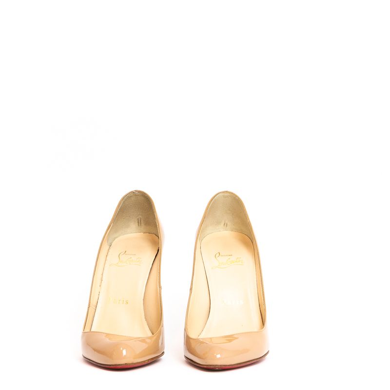 62543-Pump-Christian-Louboutin-Verniz-Bege