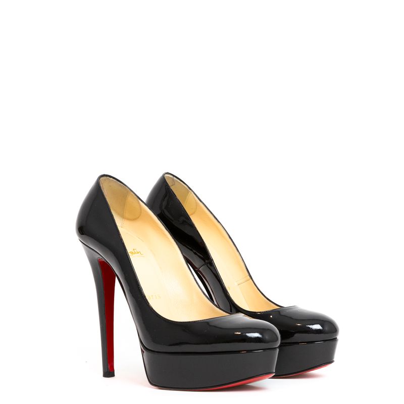 62544-Pump-Christian-Louboutin-Verniz-Preto