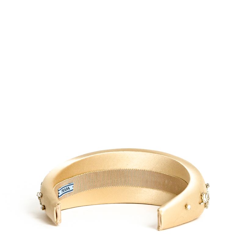 Tiara-Prada-Pedraria-Seda-Creme