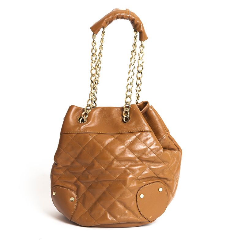 Bolsa-Burberry-Bucket-Matelasse-Caramelo