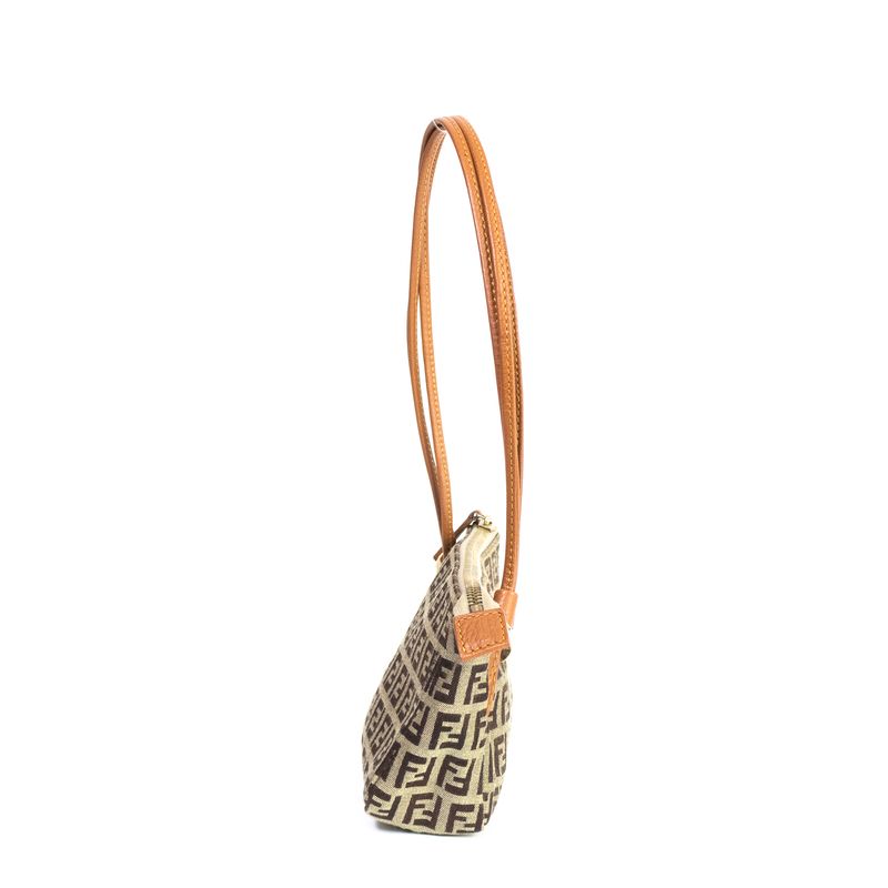 Mini-bolsa-Fendi-Monograma