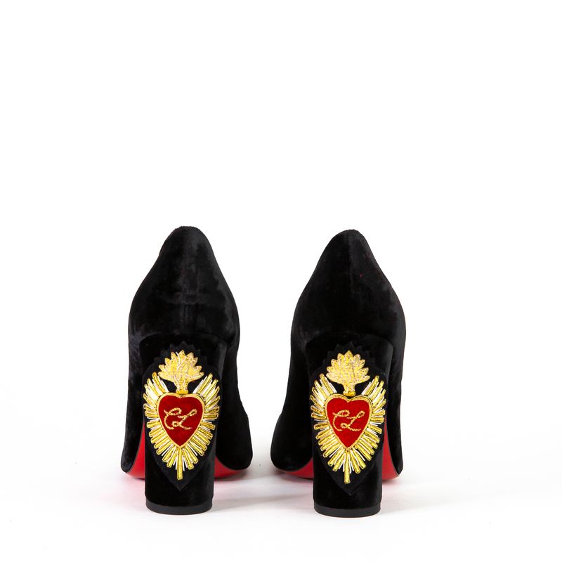 Sapato-Christian-Louboutin-Sagrado-Coracao