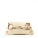 Clutch-Gucci-Horsebit-Couro-Bege