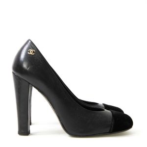 Pump Chanel Couro e Veludo Preto