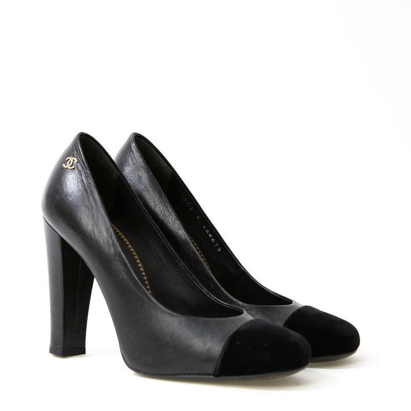 Pump-Chanel-Couro-e-Veludo-Preto
