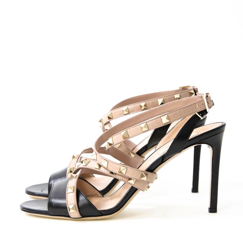 Sandalia-Valentino-Rockstud-Bege-e-Preto