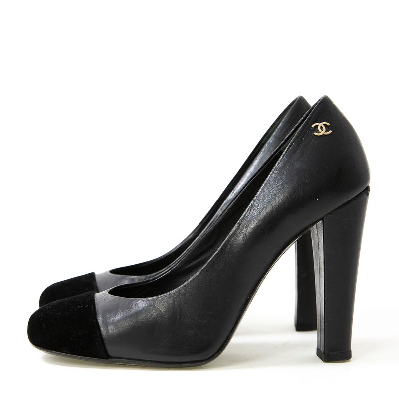 Pump-Chanel-Couro-e-Veludo-Preto