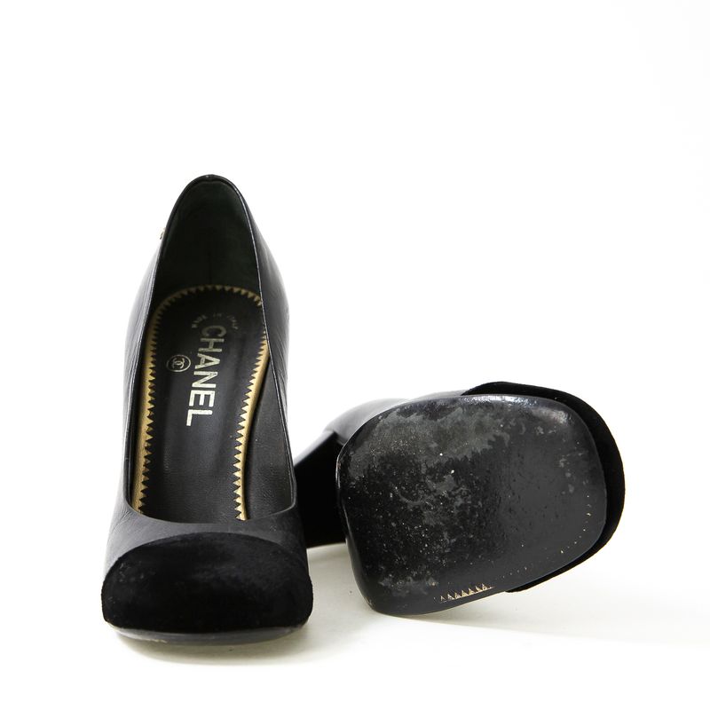 Pump-Chanel-Couro-e-Veludo-Preto