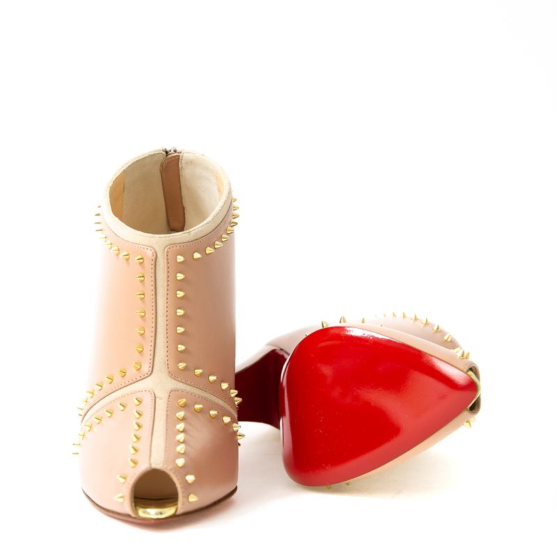 62758-Ankle-Boot-Christian-Louboutin-Carapachoc-Couro-Bege