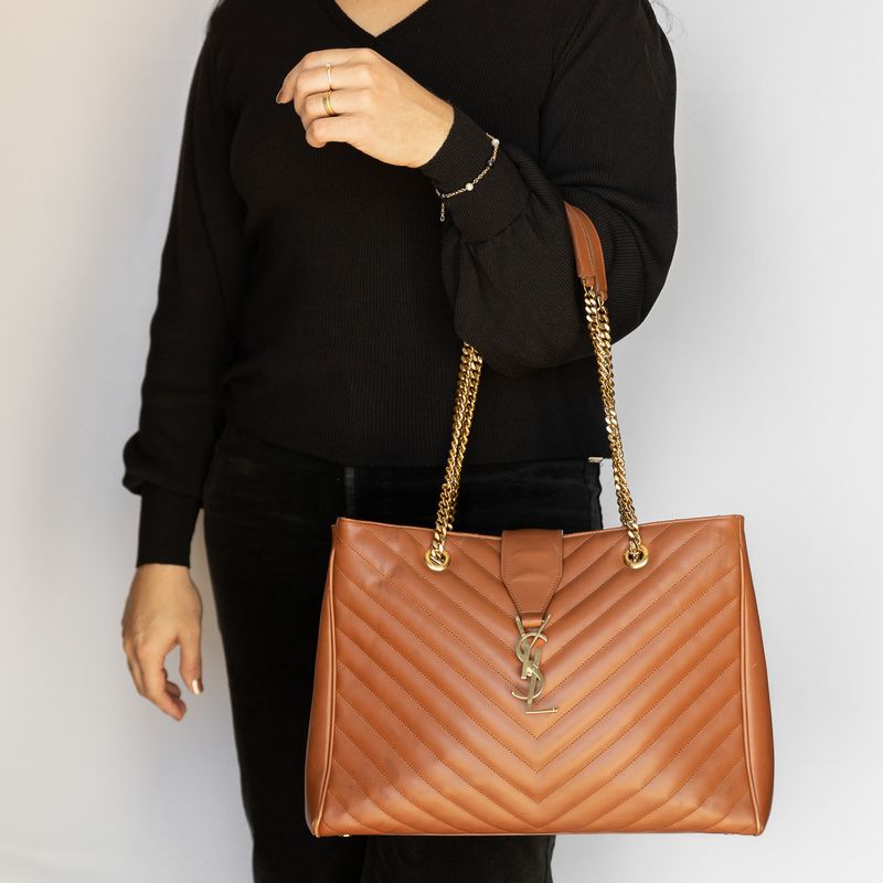 62446-Bolsa-Chanel-CC-Couro-Marrom-17