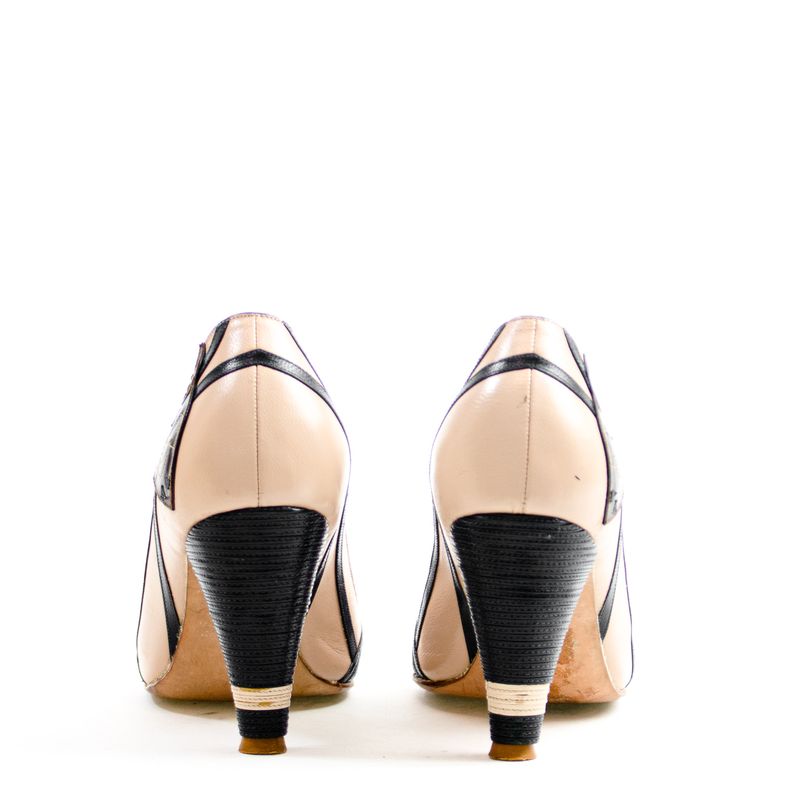 Scarpin-Sarah-Chofakian-Bege