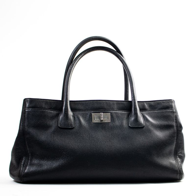Bolsa-Chanel-Couro-Preta
