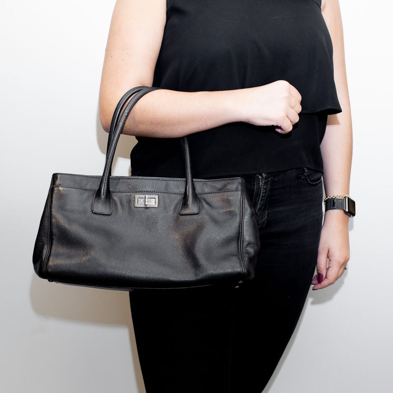 Bolsa-Chanel-Couro-Preta