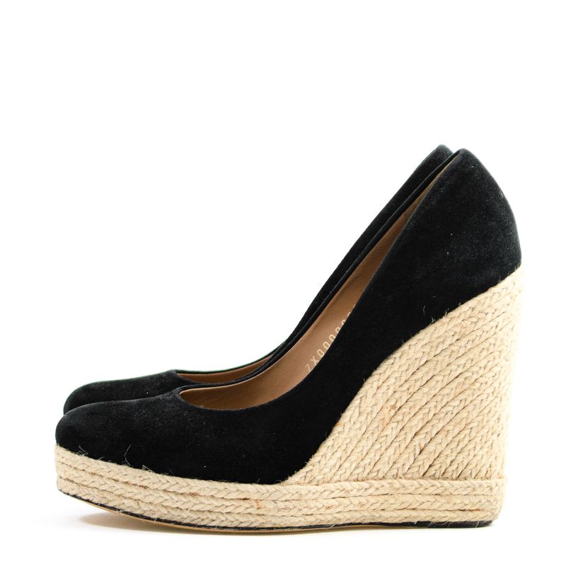 Plataforma-Ferragamo-Camurca-Preta