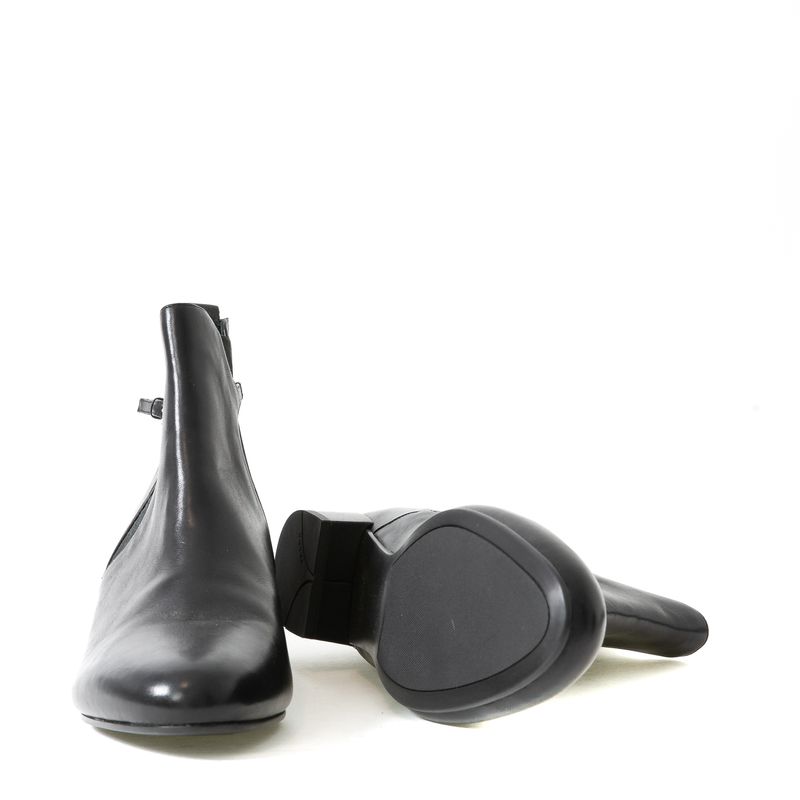 Bota-Prada-Couro-Preto