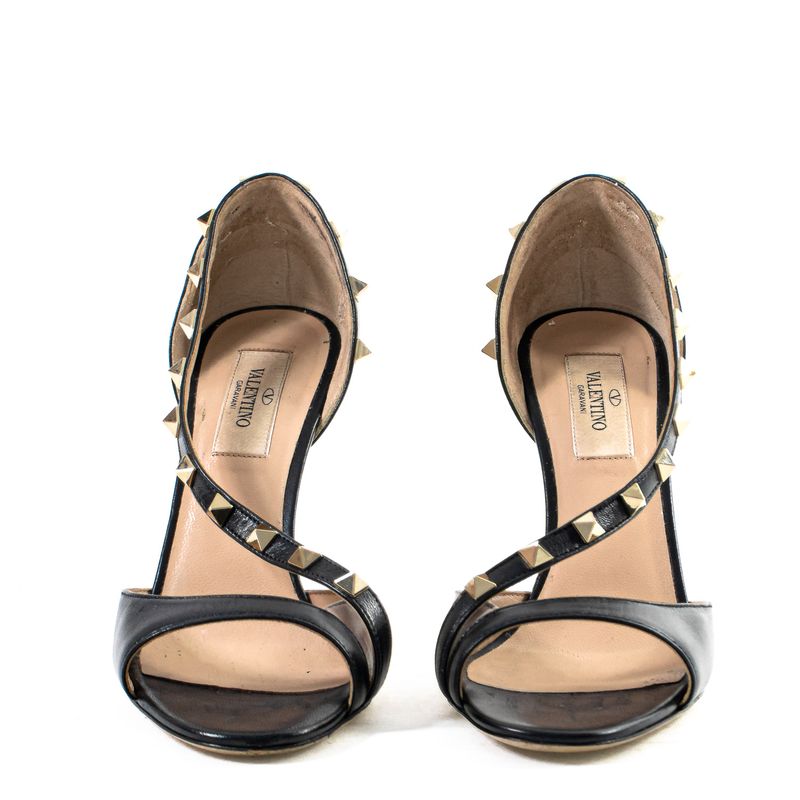 62862-Sandalia-Valentino-Rockstud-Verniz-Preto