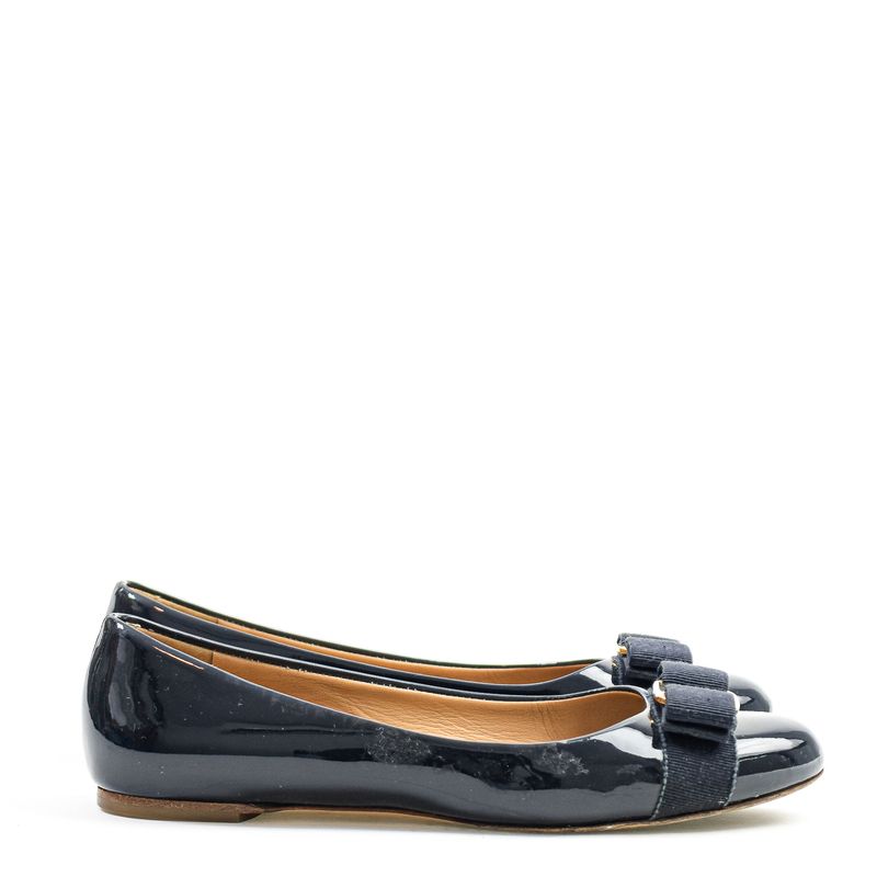 62863-Sapatilha-Salvatore-Ferragamo-Verniz-Preto
