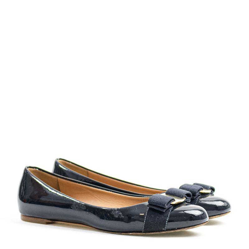 62863-Sapatilha-Salvatore-Ferragamo-Verniz-Preto
