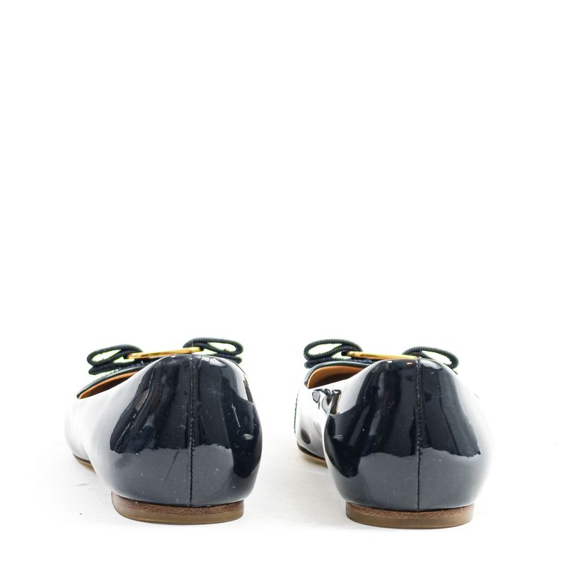 62863-Sapatilha-Salvatore-Ferragamo-Verniz-Preto
