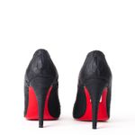 62872-Pump-Christian-Louboutin-Escamas-Preto