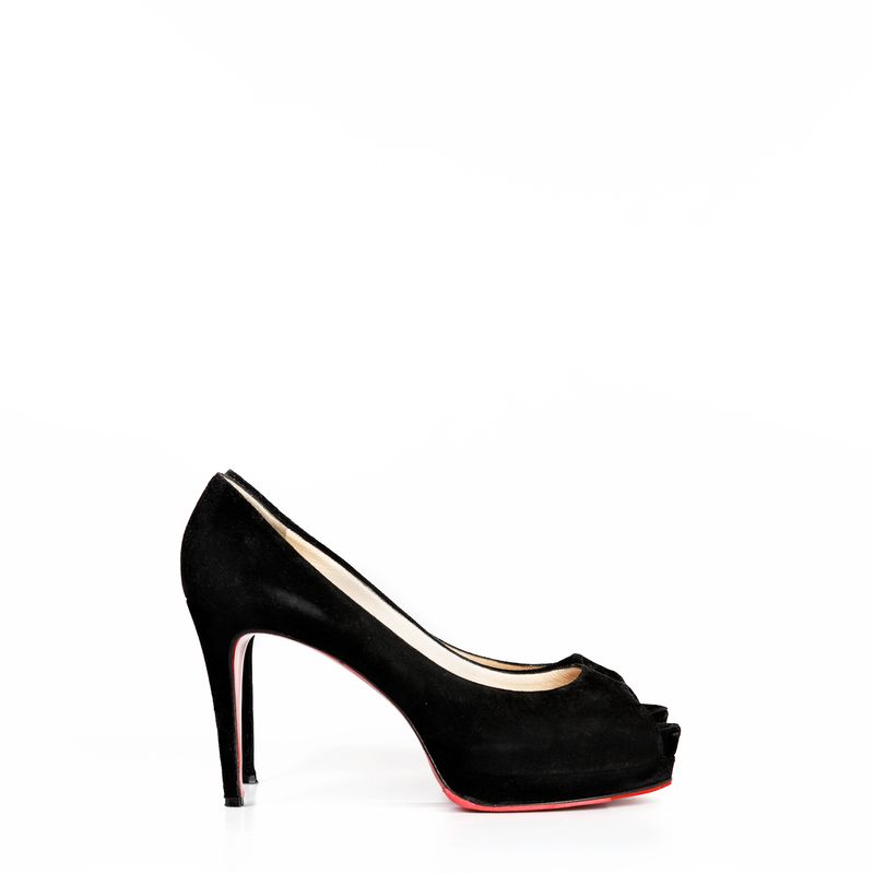 62268-Peep-Toe-Christian-Louboutin-Camurca-Preto-1