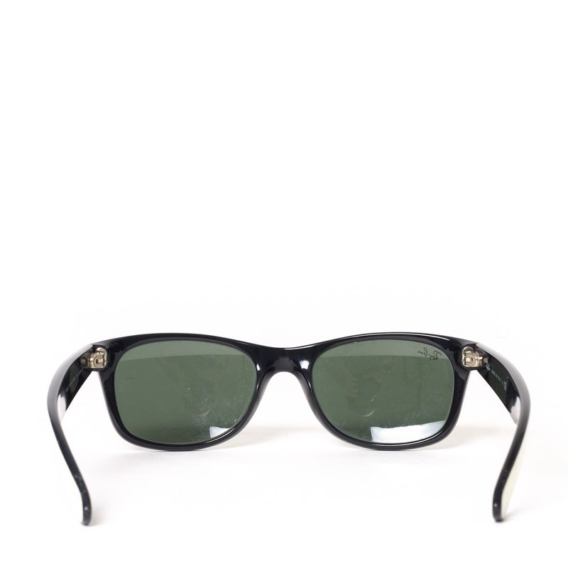 Oculos-Ray-Ban-Wayfarer-Preto-e-Branco