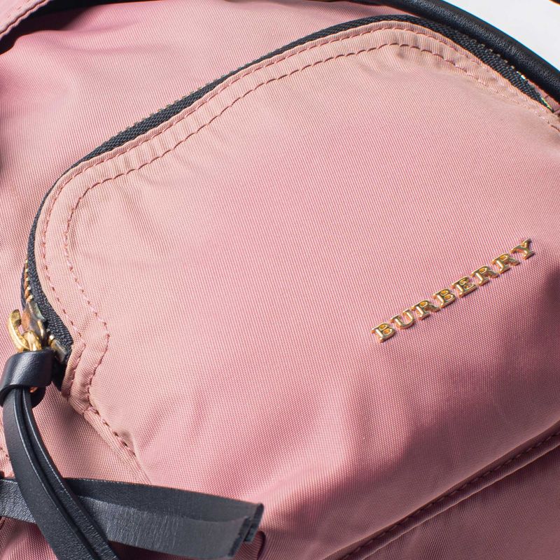 62953-Mochila-Burberry-Runaway-Rucksack-Rosa-Pequena-6
