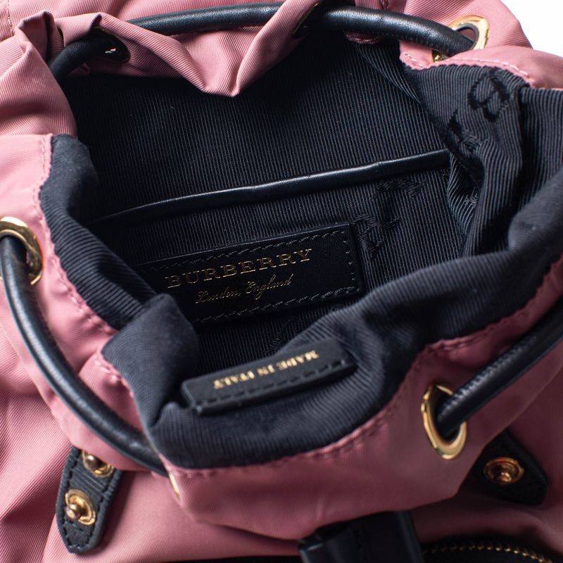 62953-Mochila-Burberry-Runaway-Rucksack-Rosa-Pequena-9