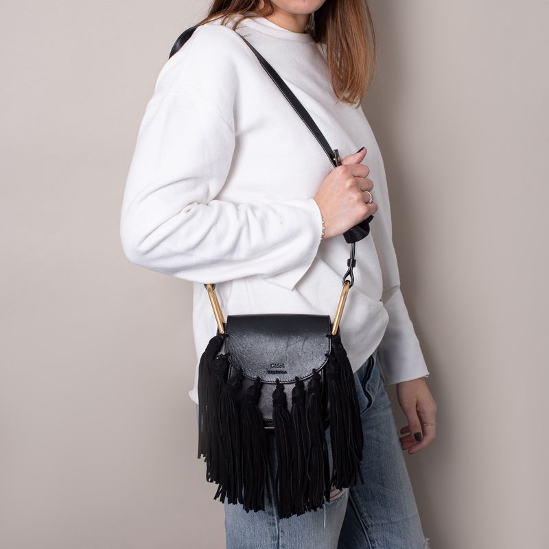 Bolsa-Chloe-Couro-Preto-e-Franja-Camurca