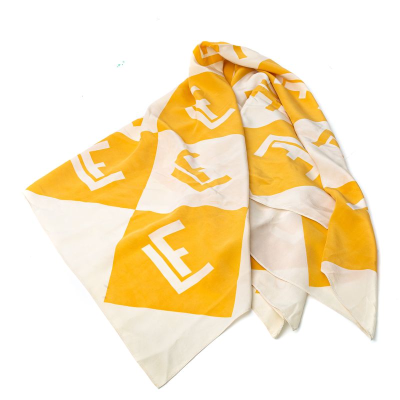 Lenco-Louis-Feraud-Amarelo