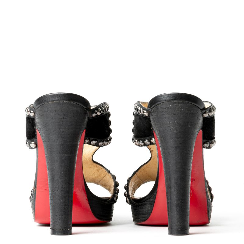 63047-Mule-Christian-Louboutin-Preto