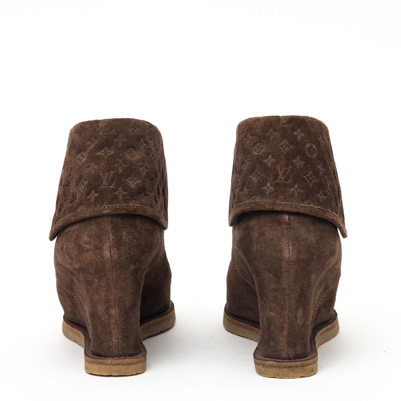 Bota-Louis-Vuitton-Salto-Camurca-Marrom
