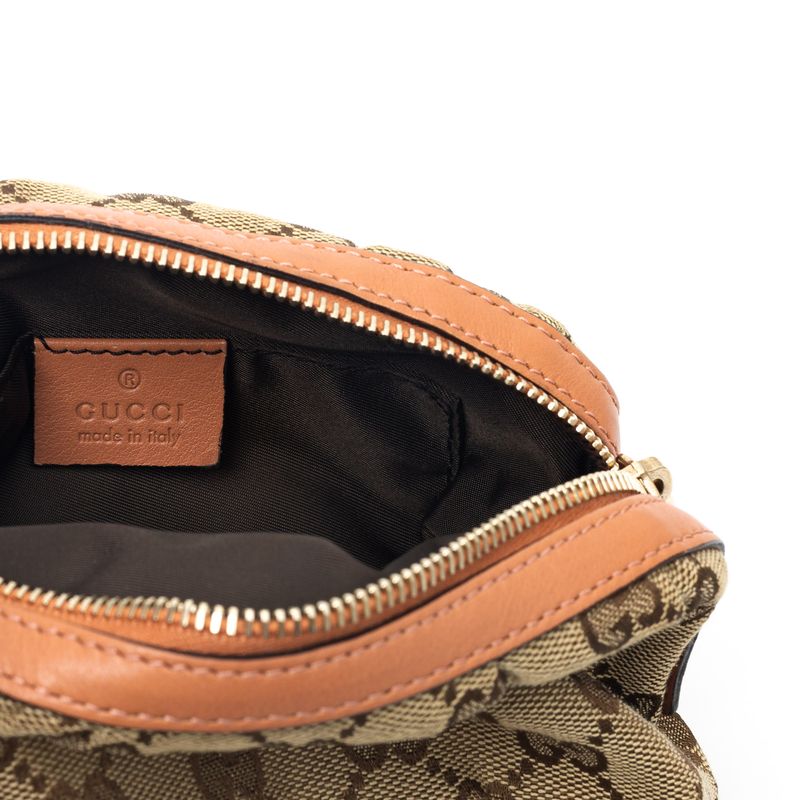 Mini-Necessaire-Gucci-Monograma