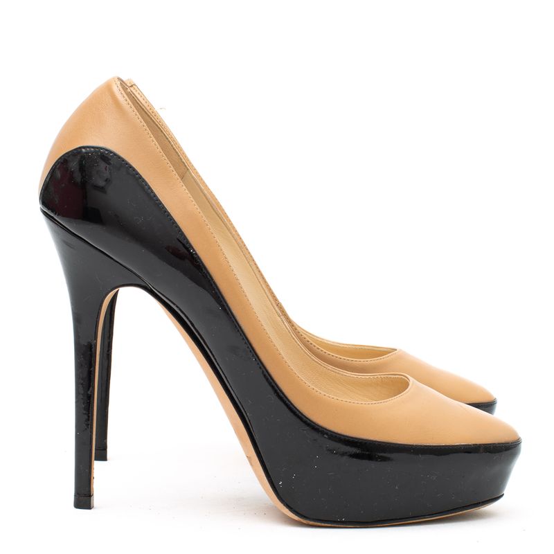 Scarpin-Jimmy-Choo-Bege-e-Preto